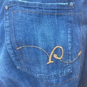 Men’s Size 42 Roca Wear Blue Jean Shorts!